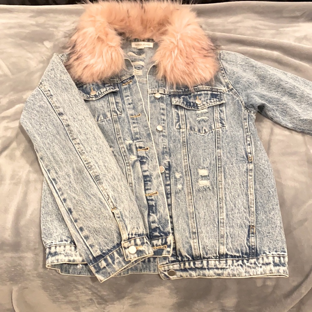 Honey Punch denim jacket w/ faux fur pink collar